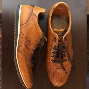 Mens Size 13  Magnanni Low Top Sneakers